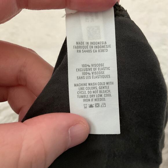 Aerie Dark Grey Satin Lounge Shorts - Size XS - Picture 4 of 8